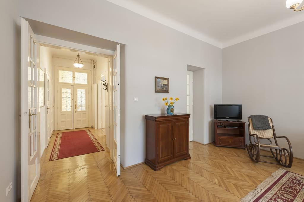 Liszt Ferenc Boutique Apartment บูดาเปสต์ ภายนอก รูปภาพ