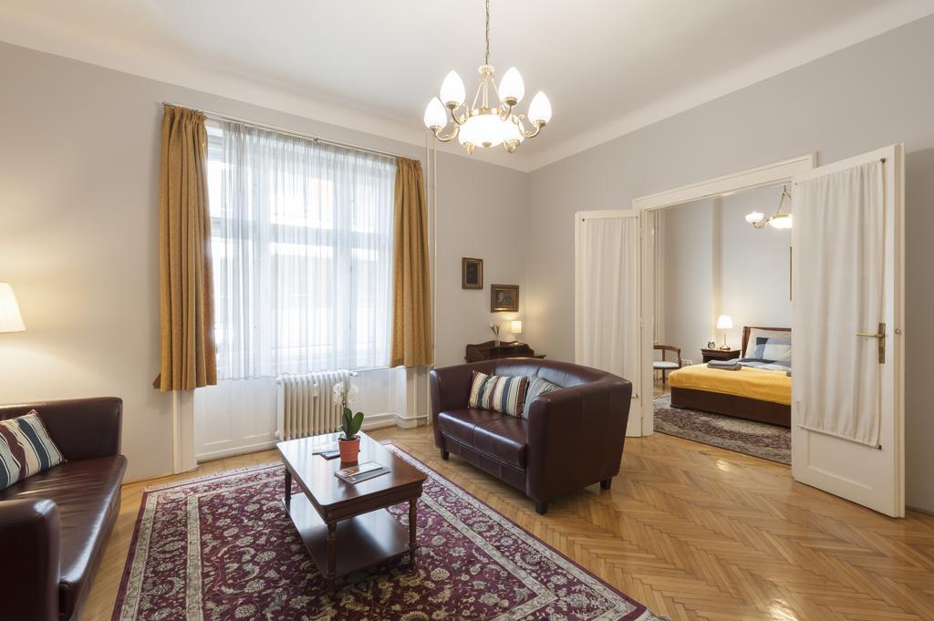 Liszt Ferenc Boutique Apartment บูดาเปสต์ ภายนอก รูปภาพ